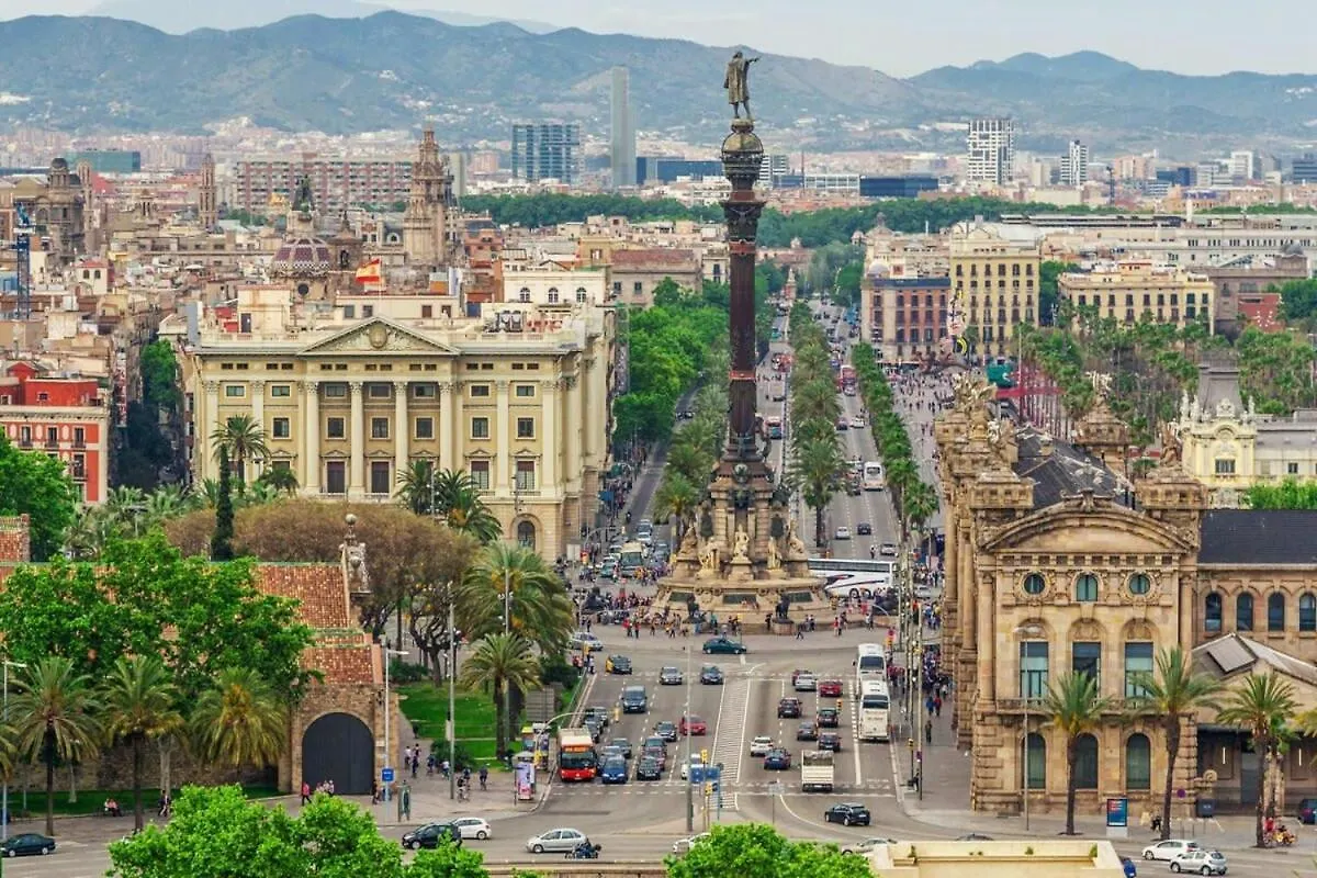 Lovely 6 Bedroom Flat In L'Eixample Barcelona 0*,  Hiszpania