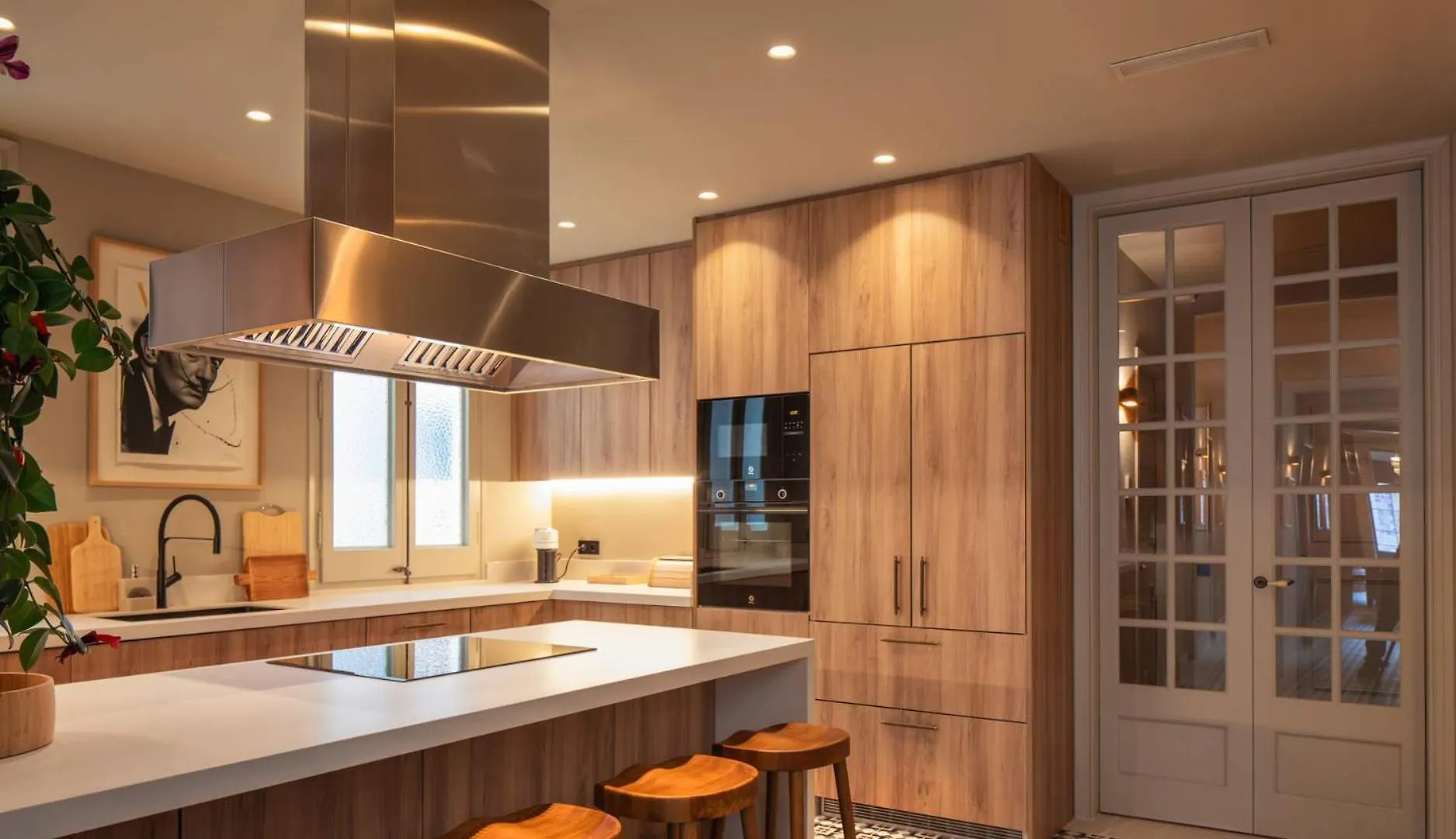 Lovely 6 Bedroom Flat In L'Eixample Barcelona 0*,
