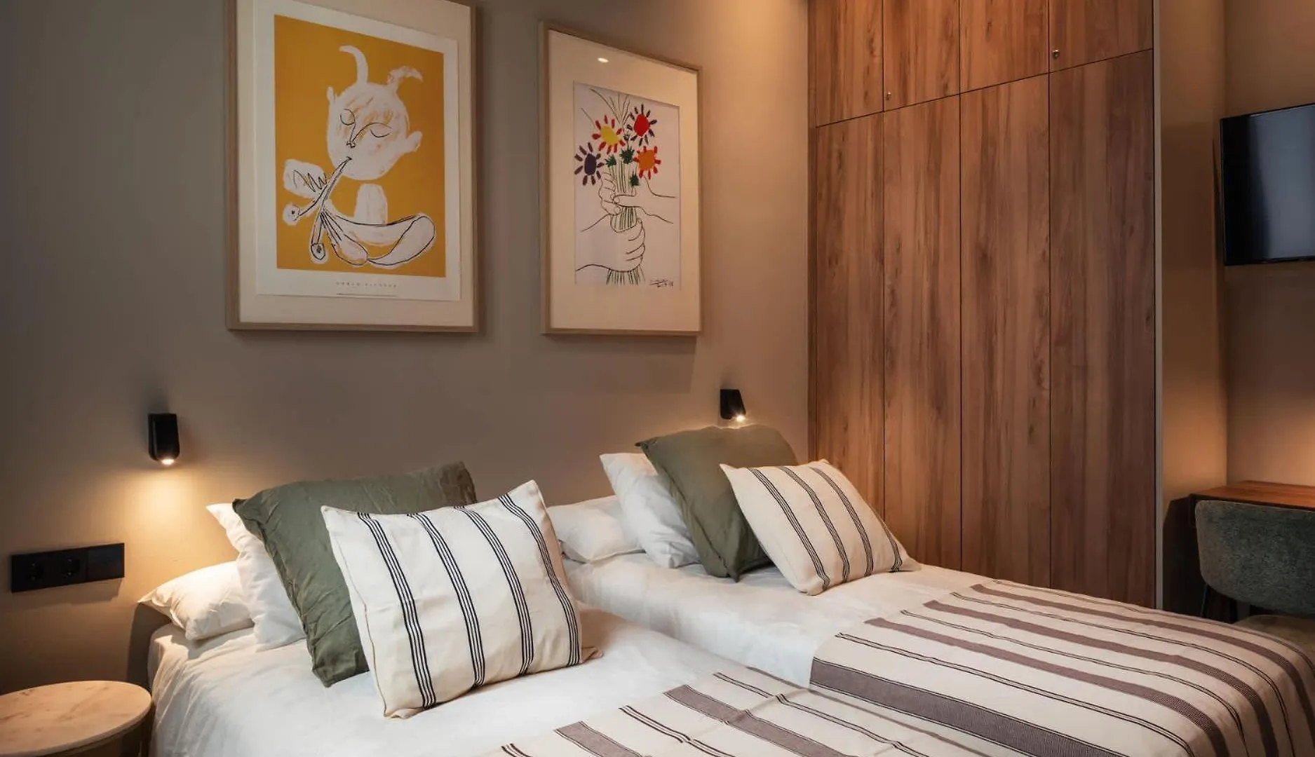 Apartament Lovely 6 Bedroom Flat In L'Eixample Barcelona Hiszpania